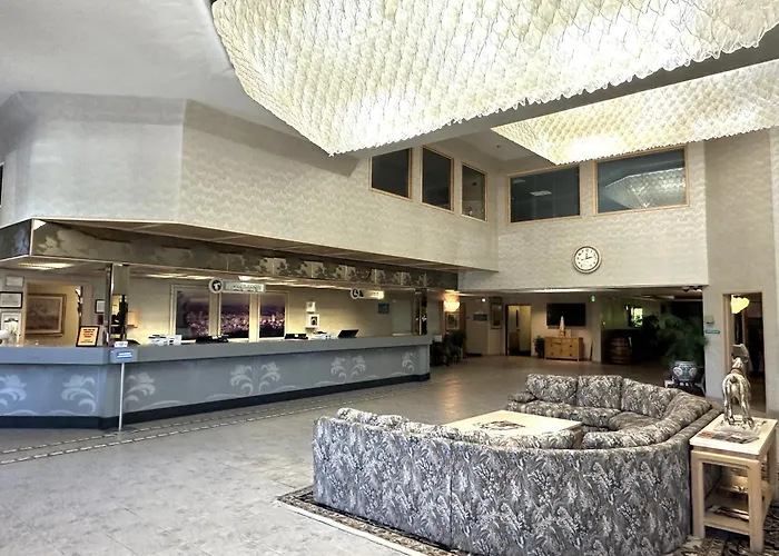 Sojourn Suites Portland Airport