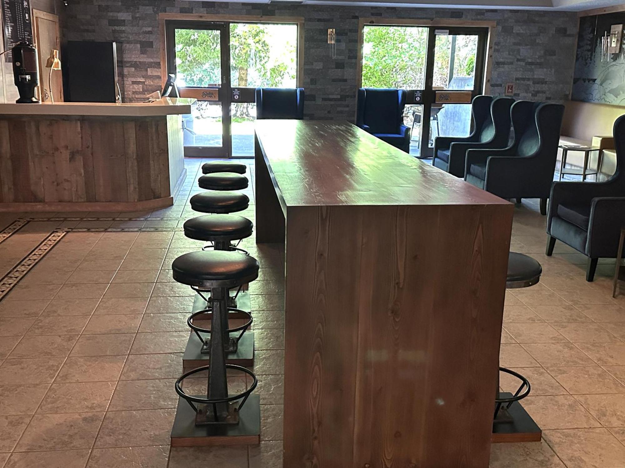 Hotel Sojourn Airport