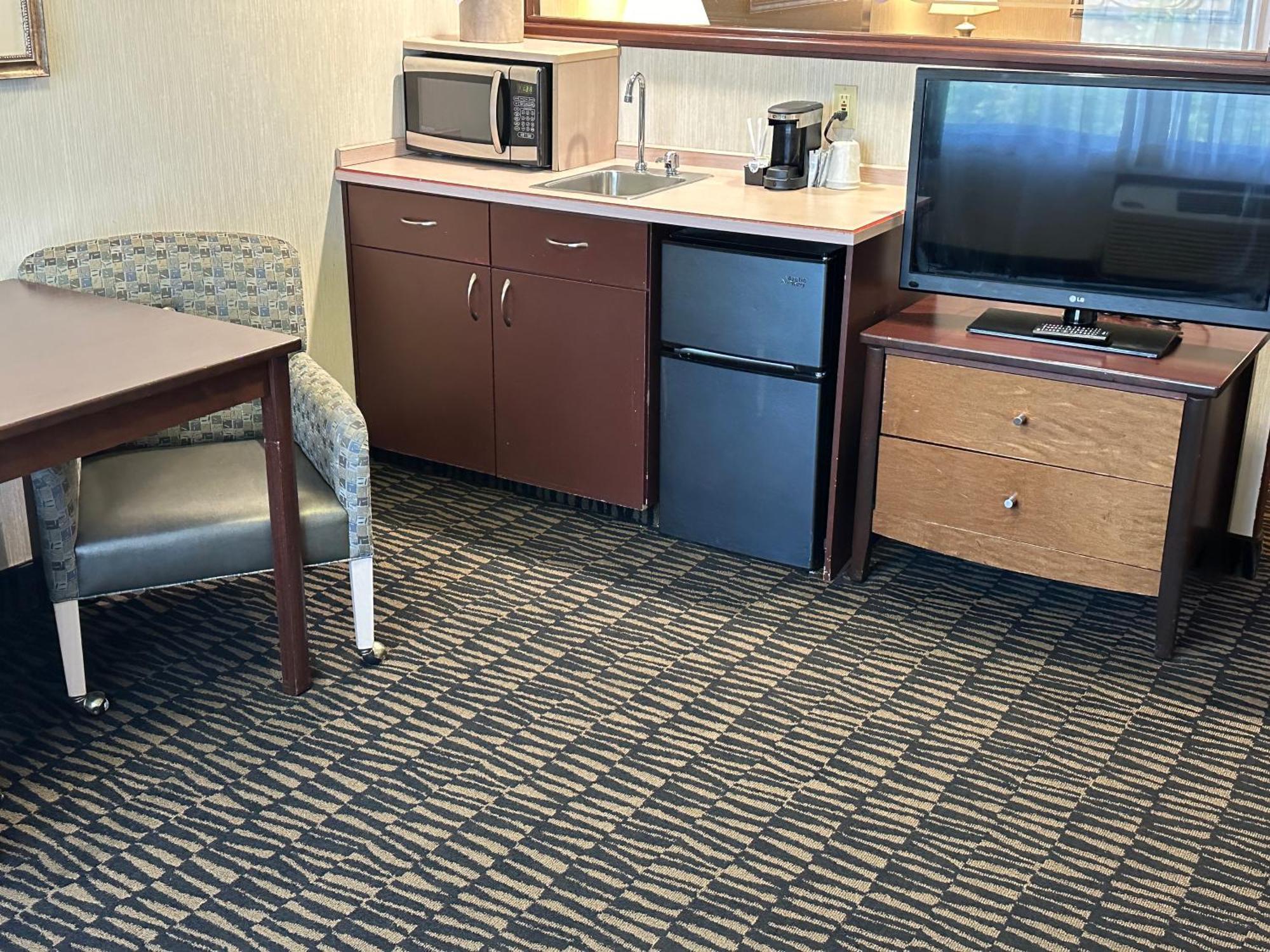 Sojourn Airport Hotel Portland