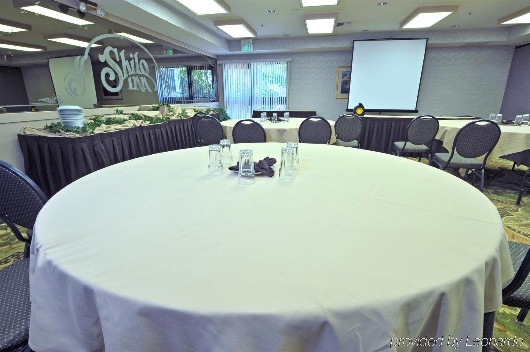 Sojourn Airport 3* Portland
