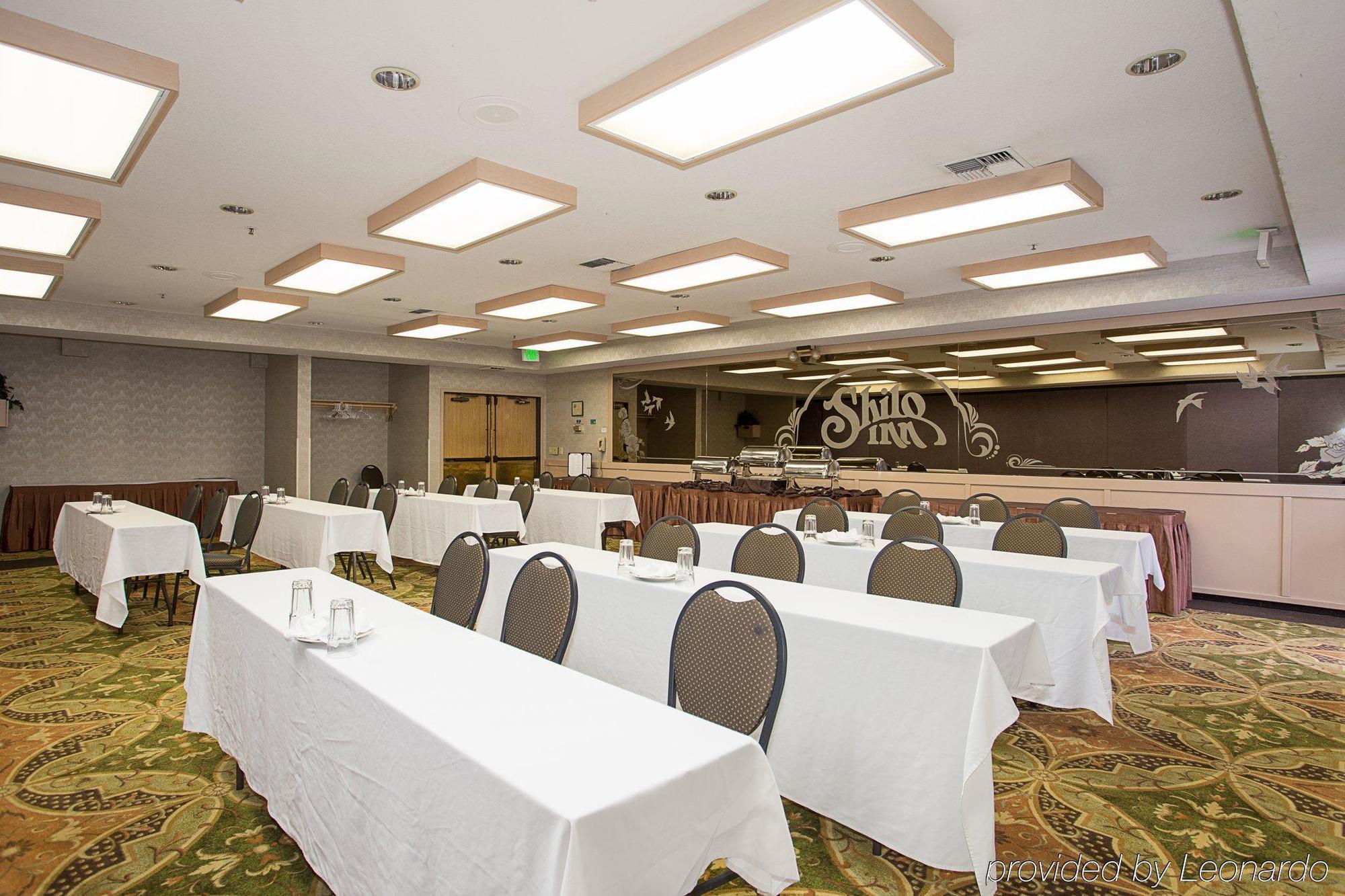 Hotel Sojourn Airport 3*